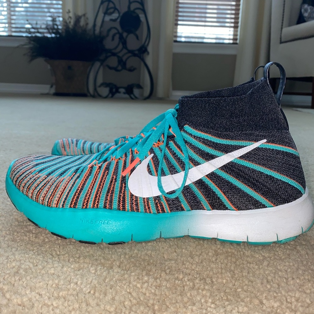 Nike Force Flyknit Trainers